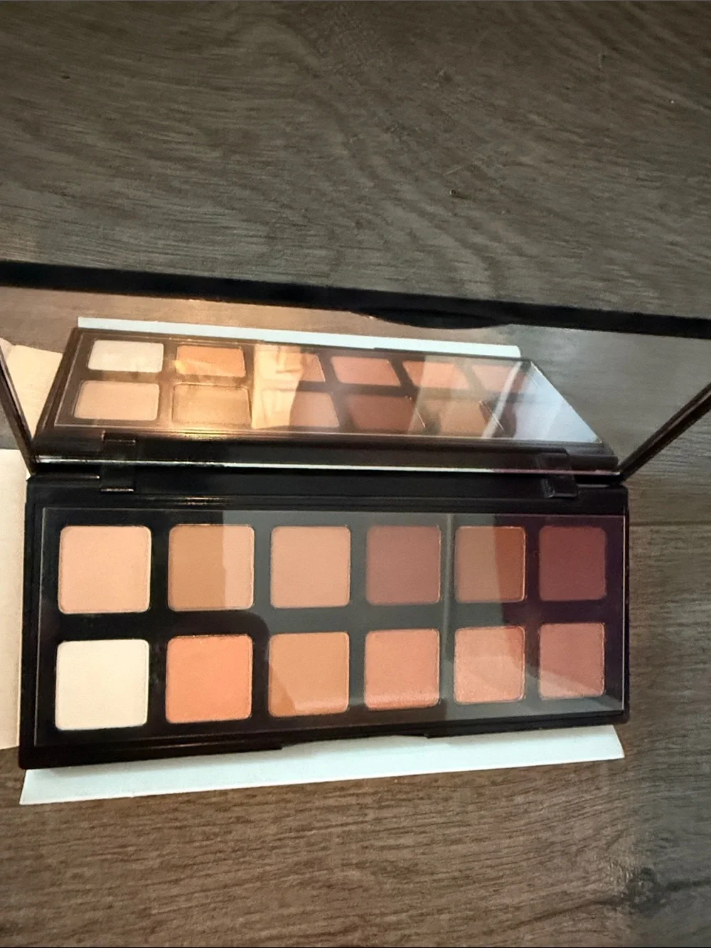lune+aster black eyeshadow